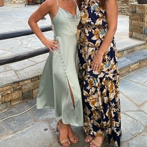 Like New! Satin green dress Size 4